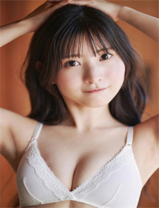 日本胸大美女